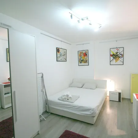 Apartment Kandinsky Business With Workspace In Belgrade, Serbia *